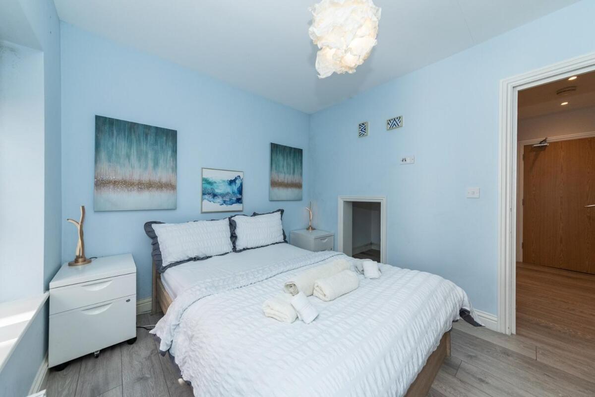 Holiday home Large Groups 12 Beds Whole Building *