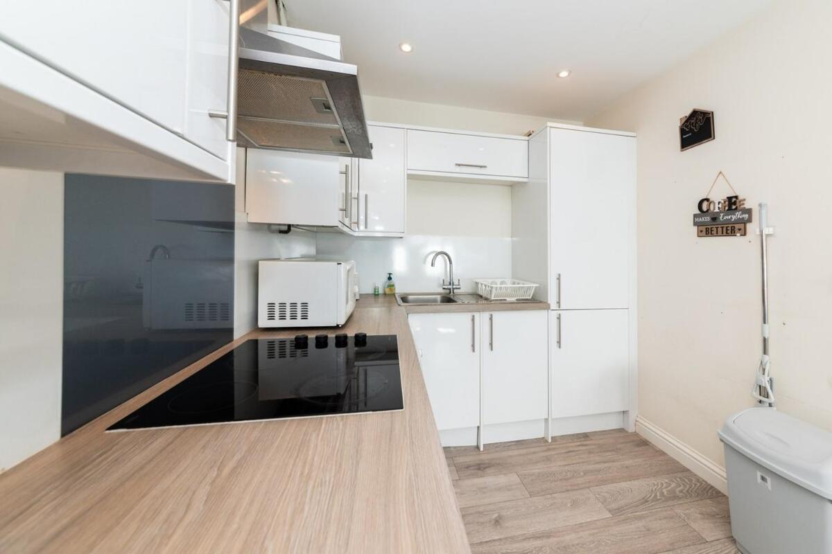 Holiday home Large Groups 12 Beds Whole Building *